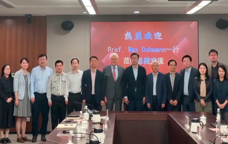 多曼教授攜汩鴻環(huán)保，與上?？萍嘉瘜＜已杏懞＞d城市建設(shè)和排水系統(tǒng)優(yōu)化建設(shè)新路徑